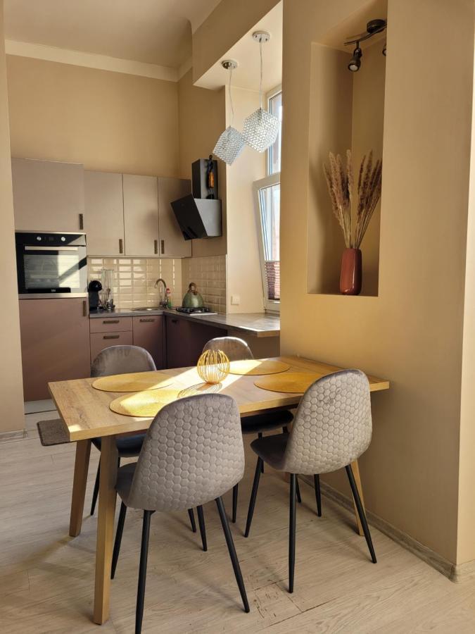 Cozy 2 Room Apartment In The Oldtown Of ไคลเพดา ภายนอก รูปภาพ