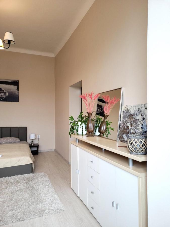 Cozy 2 Room Apartment In The Oldtown Of ไคลเพดา ภายนอก รูปภาพ